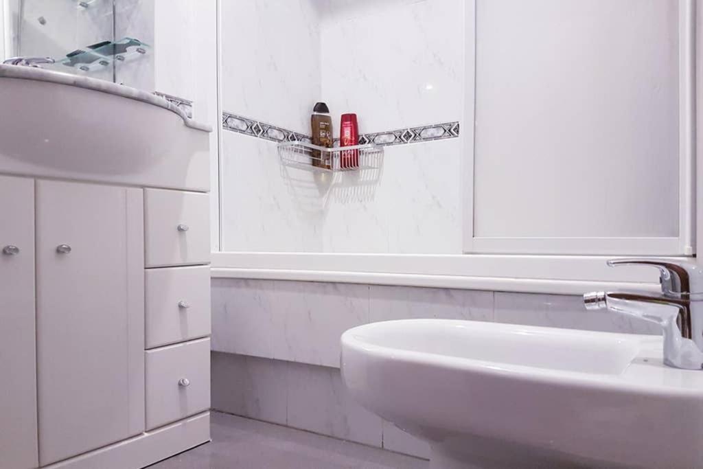 Apartamento Completo Con Parking Privado Y Wifi En San Roque Βίγκο Εξωτερικό φωτογραφία